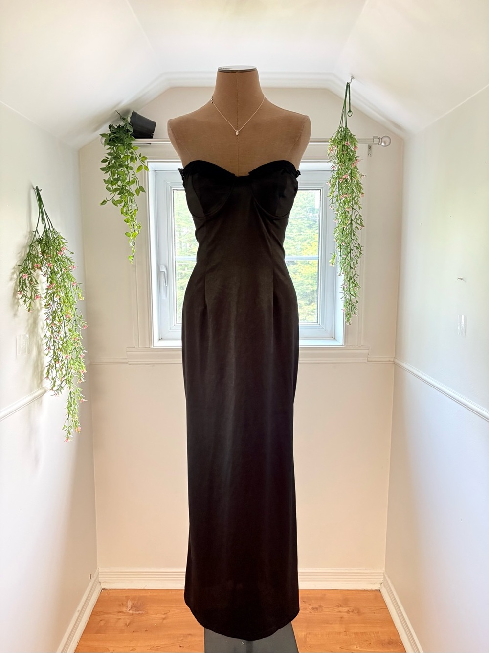 PrettyLittleThing Black Strapless Column Dress